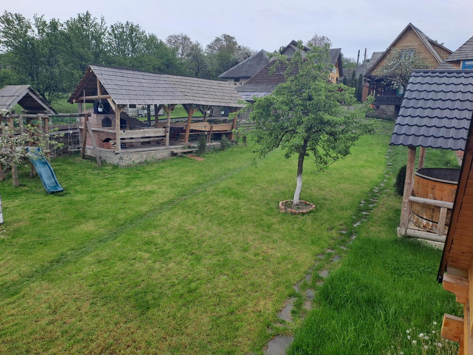 Complex Traditional Casuta Bunicilor-Breb Værelse billede