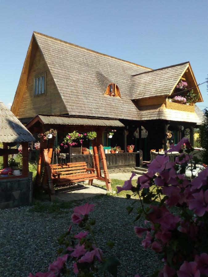 Complex Traditional Casuta Bunicilor-Breb Eksteriør billede